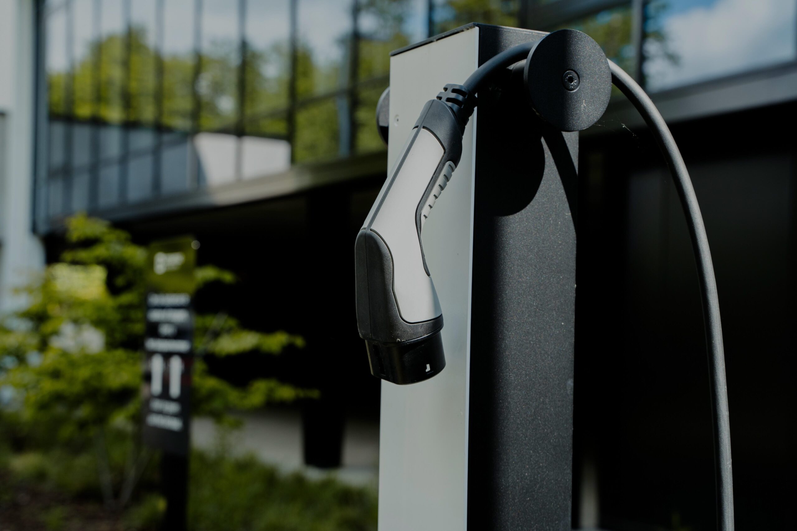 Hospital EV Charging <br />Designing for <br />Staff, Patients, and Fleet Vehicles